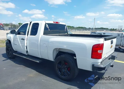 2008 Chevrolet Silverado 1500 Work Truck z USA, uszkodzony, nr VIN 1GCEC19X68Z113610